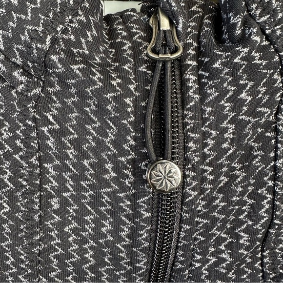 Athleta Heartbeat Hope Full Zip Jacket Herringbone Black Grey Size Small - Picture 7 of 13